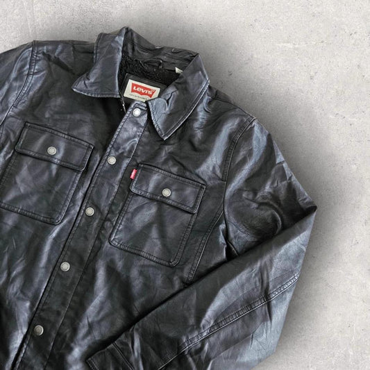 Levi’s black leather jacket large in perfect condition