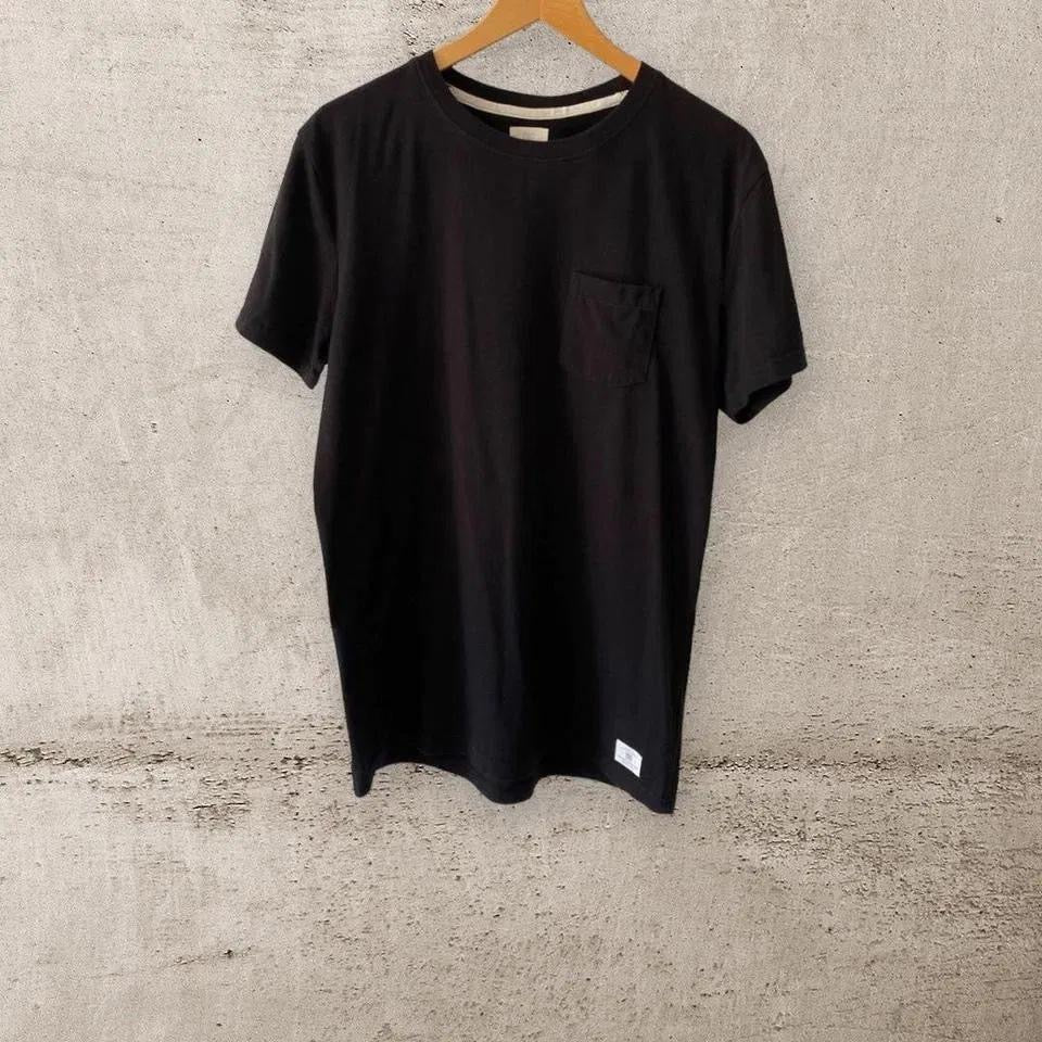 DC Black Pocket T-shirt - Medium