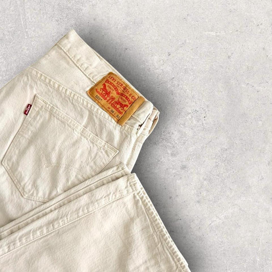 Levi’s 501 Cream Jeans – 36x32 בצבע קרם, מידה W36