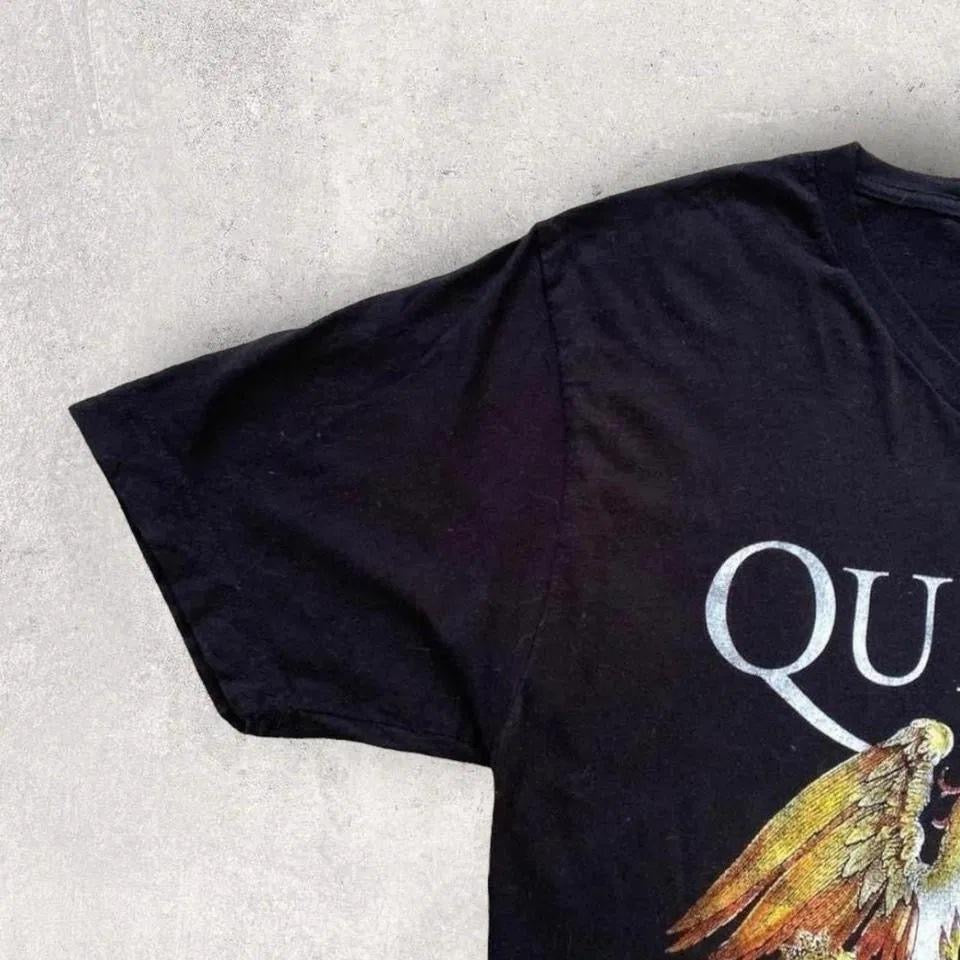 Queen black graphic T-shirt Long L V-neck vintage streetwear