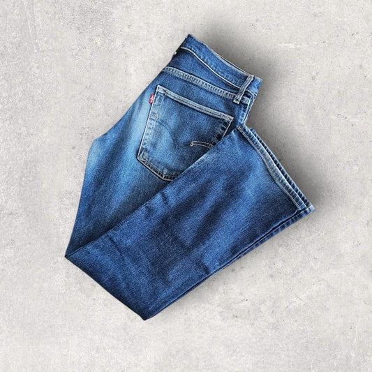 Levi’s Woman’s Navy Jeans בצבע כחול כהה, מידה מותן 74 ס״מ