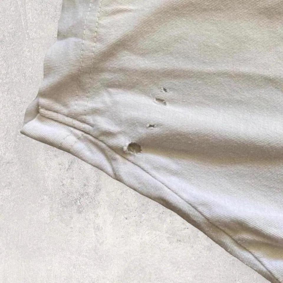 Vintage Sergio Tecchini V-neck Large חולצת וינטאג לבנה/קרם עם לוגו רקום במרכז מידות L