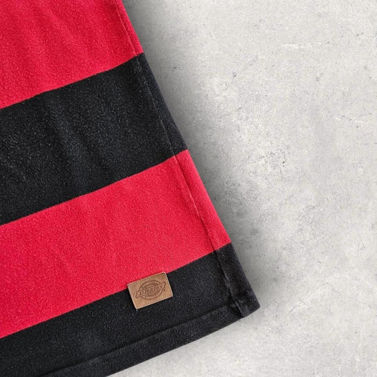 Y2K Dickies Red/Black T-shirt - Large, חולצת דיקיס משנות ה־2000 בצבע אדום/שחור מידה L