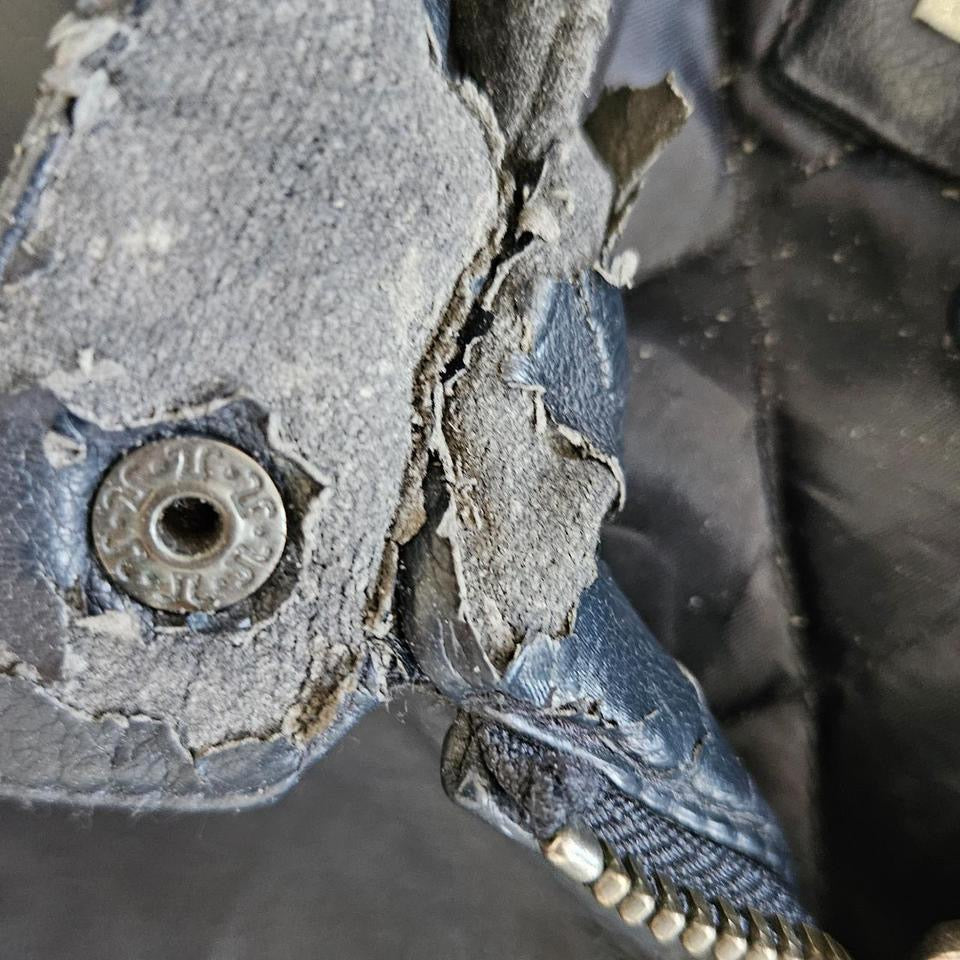 Y2K Levi’s leather jacket large vintage streetwear