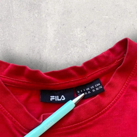 Fila red logo T-shirt - X-Large חולצה של פילה עם לוגו אדום, מידה XL לגבר