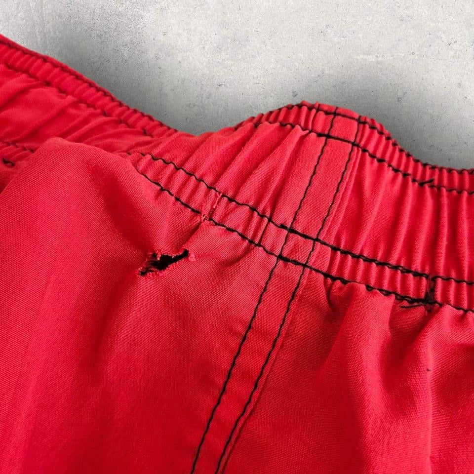 Kappa Red Sports Shorts בצבע אדום