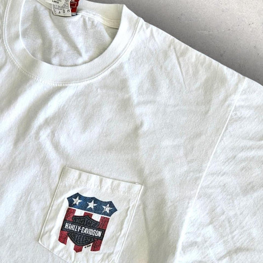 Harley Davidson White Pocket Tee - Large חולצת טי לבנה עם כיס של הארלי דיווידסון, מידה L,
