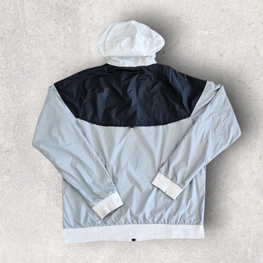 Nike White Windbreakers - Medium מעיל רוח לבן מידה M