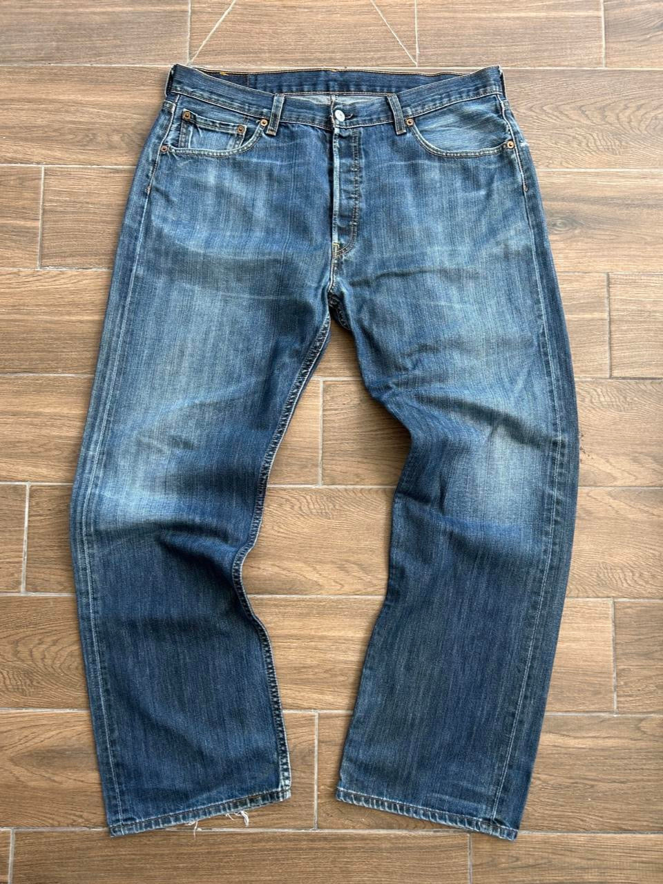 Levis Navy Jeans 36x32