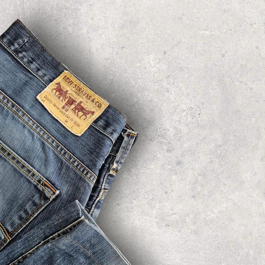 Levi’s 504 navy blue jeans W32 L34 vintage denim relaxed fit