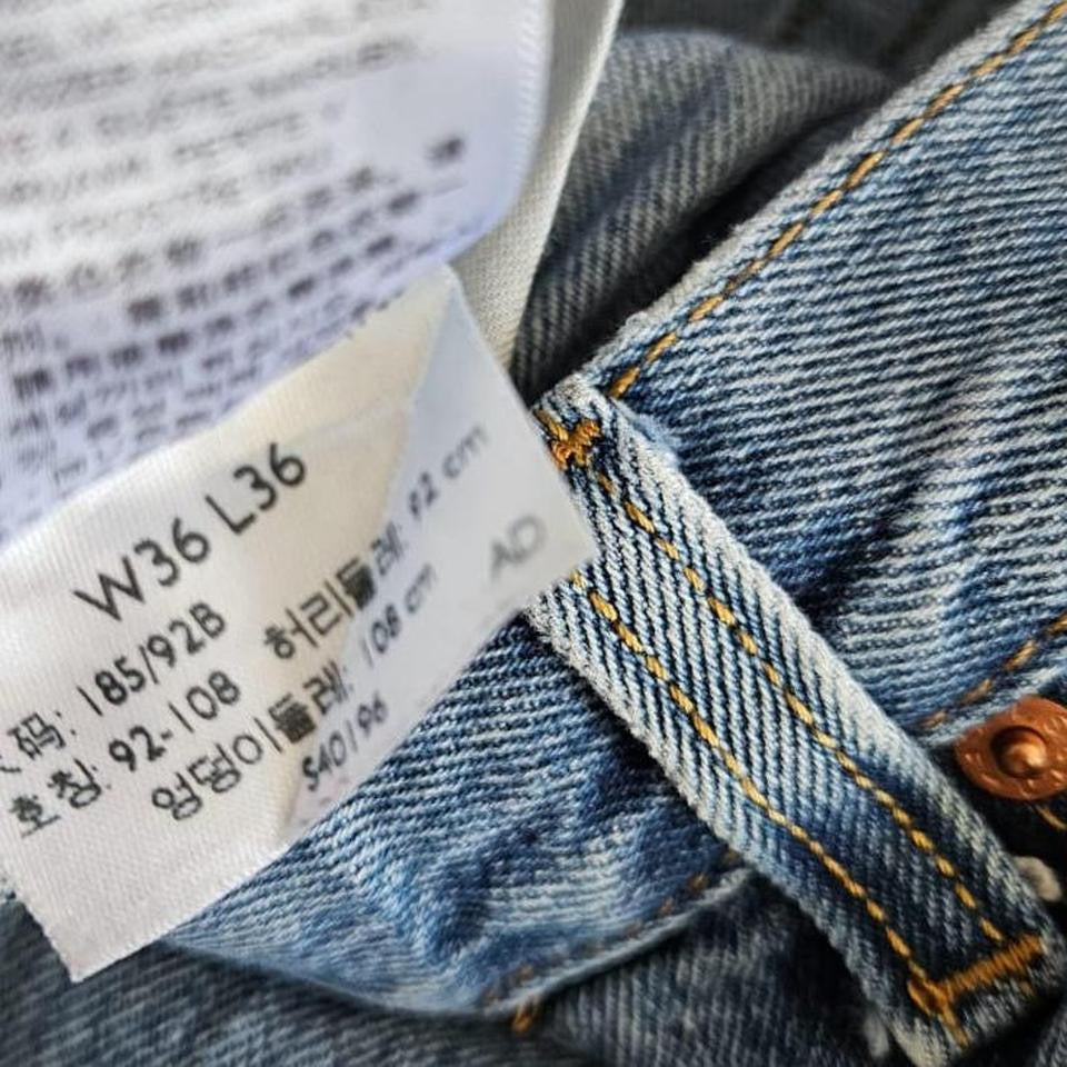 Levi's 501 Blue Jeans 36x36 vintage denim