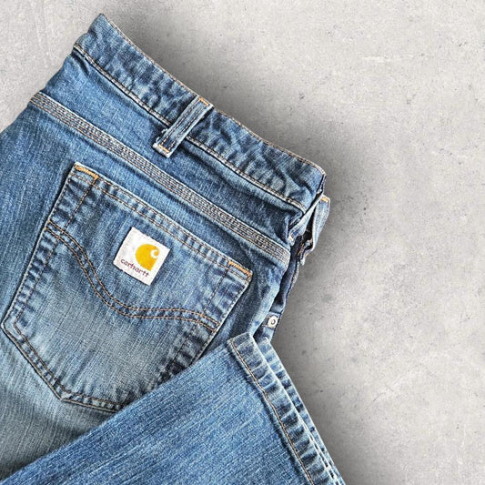 Carhartt Woman's Jeans לנשים – ג'ינס איכותי מקורי של קארהארט במצב מושלם. חלק מאוסף בגדי היד שנייה הגדול בישראל