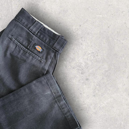 Dickies 874 Black Trousers 33x30 – classic black work pants with light wear and small hole