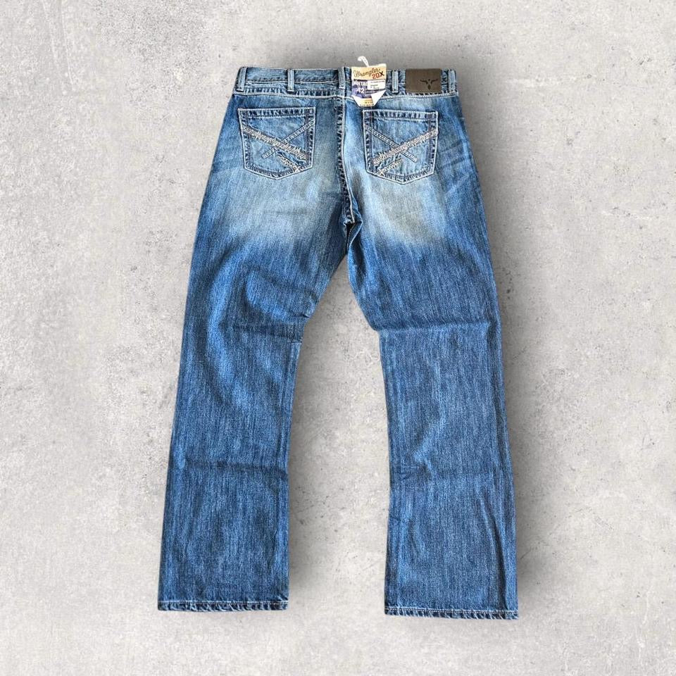 Wrangler Navy Jeans 36x34 – Classic Straight-Leg Fit, Brand New