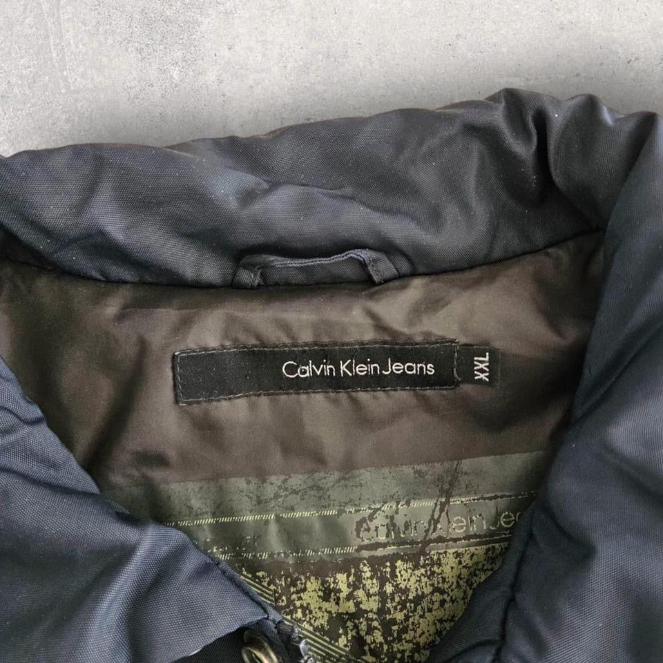 מעיל Calvin Klein ניילון כבד בצבע כחול כהה מידה M