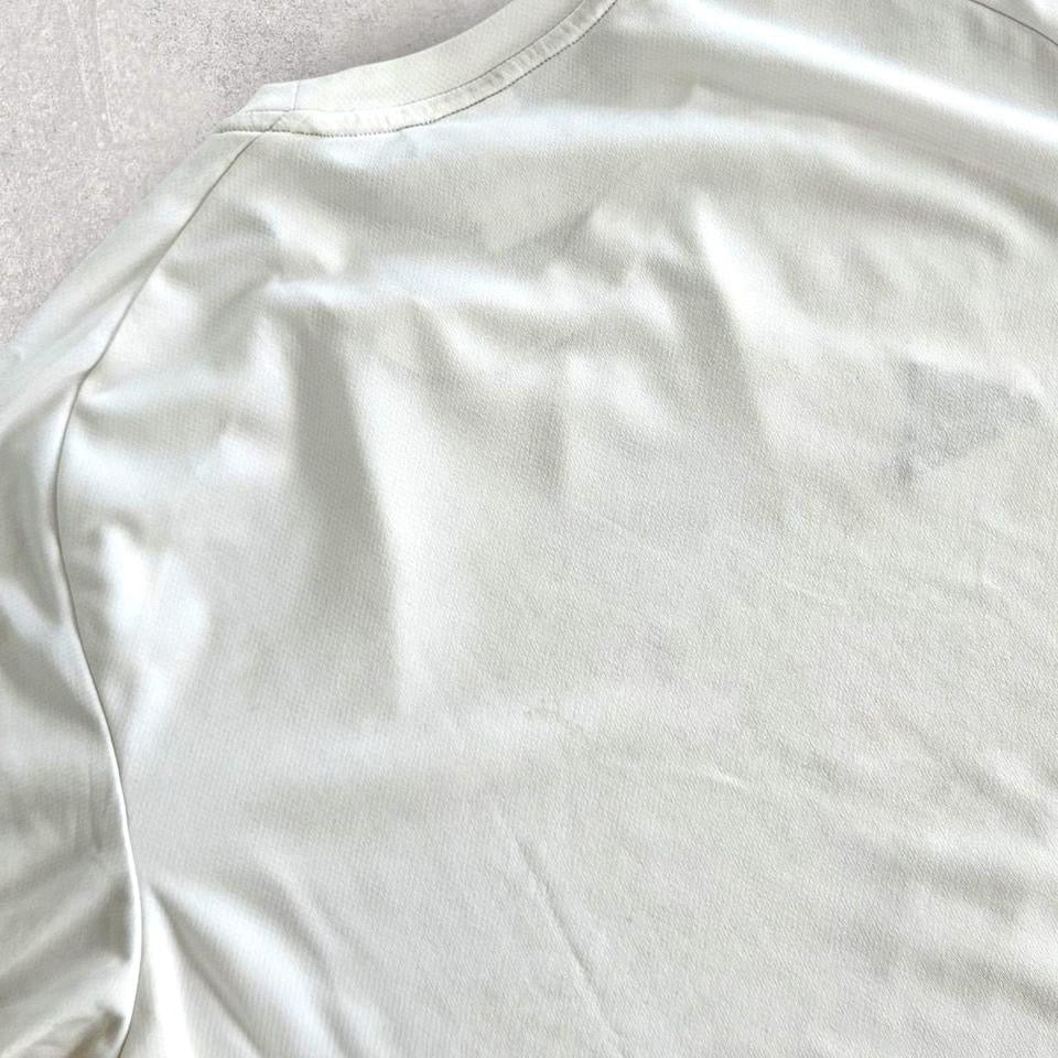 Adidas White Dri Fit T-shirt - L Adidas White Dri Fit T-shirt - L T-Shirts 50.00 NIS Lizard Vintage Clothes