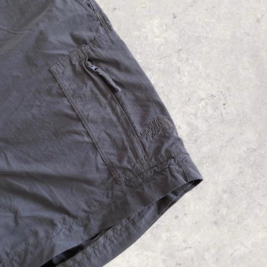 שורט טיולים אפור The North Face וינטג׳