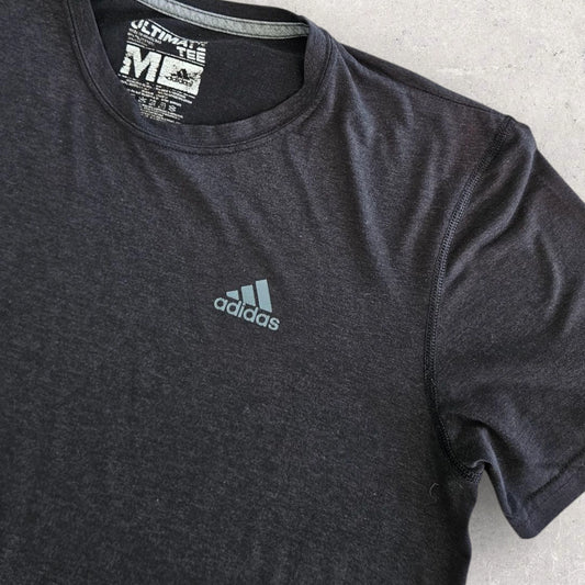 Adidas sports Black Logo Tshirt - M - חולצה שחורה ממותגת