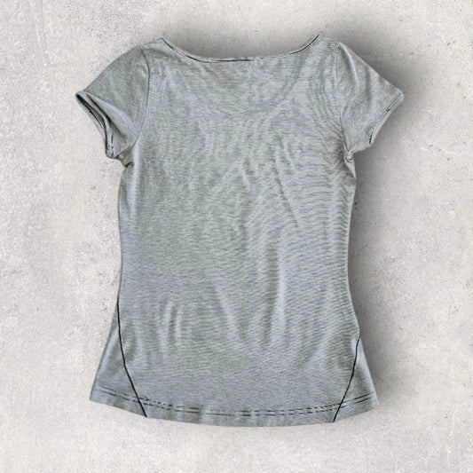 The North Face Womans Tshirt - S חולצת נשים נורת פייס מידה S יד שנייה וינטג'