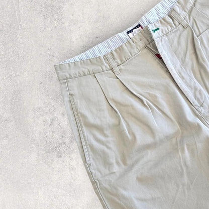 ommy Hilfiger grey short pants size W34 waist 84cm length 54cm missing main button