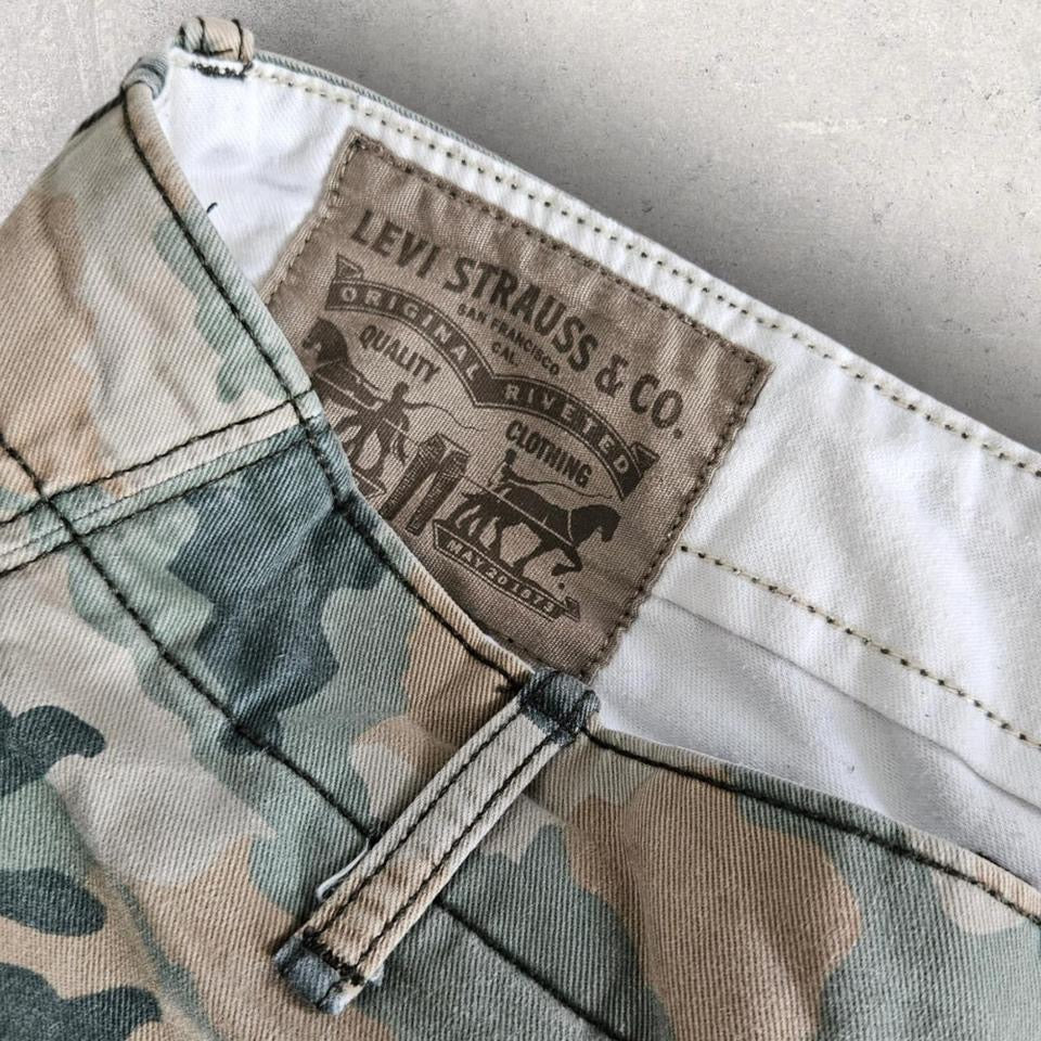 Levis camo cargo shorts W36 vintage streetwear         