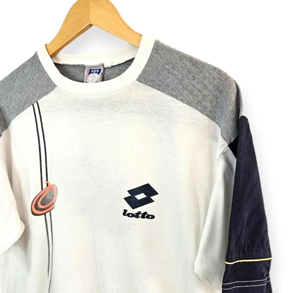 Vintage Lotto Sports Tee - Large חולצת ספורט וינטג' לוטו, מידה L/M