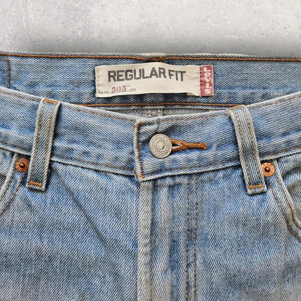 Levi’s 505 Blue Short Jeans – W32