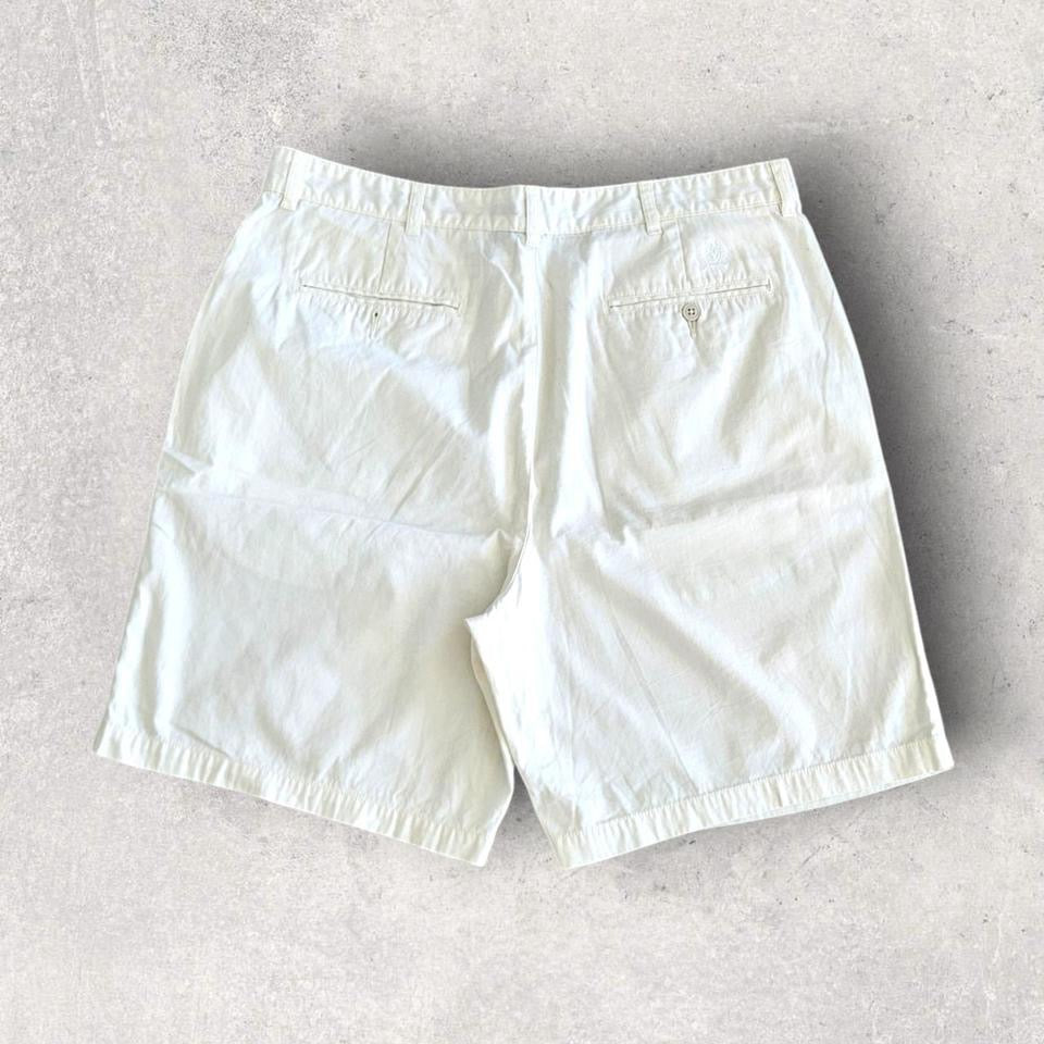 Tommy Hilfiger White Shorts בצבע לבן, מידה W36