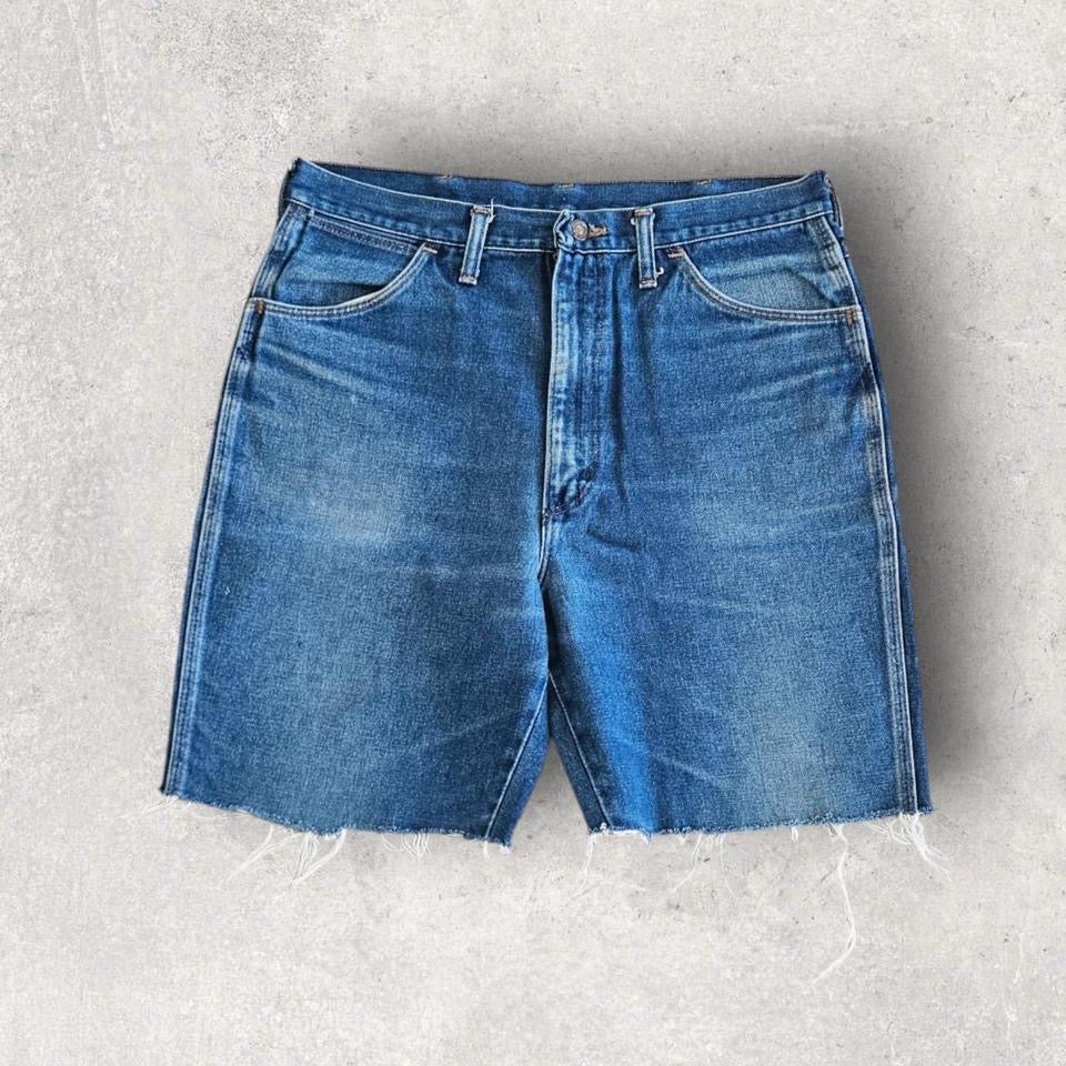 Wrangler Navy Short Jeans – W36 ג’ינס קצר נייבי וינטאג’