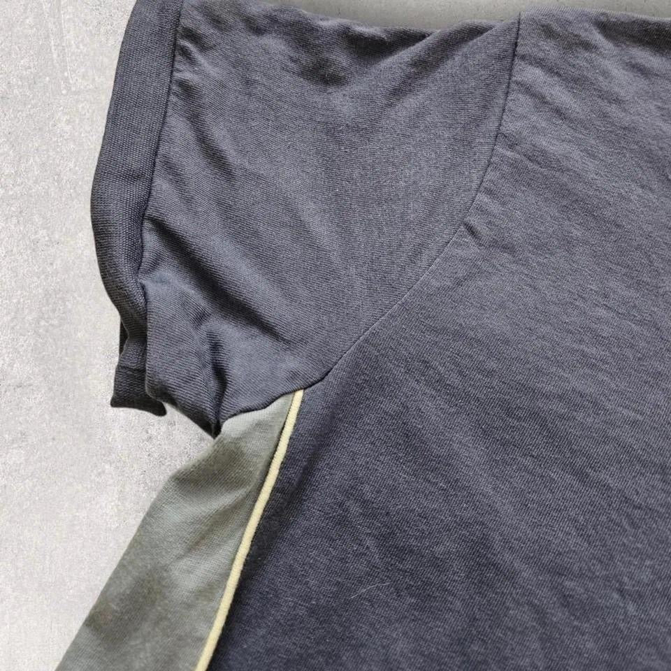 Retro reebok V-neck - 14 חולצה כחולה של ריבוק עם דהייה קלה
