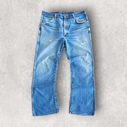 Wrangler Blue Jeans – 36x42 עם סימנים קטנים מקדימה