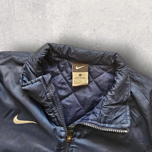 Y2K Nike Nylon Puffer Coat - Medium מעיל פוך ניילון של נייק בסגנון Y2K