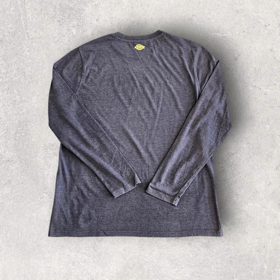 Dickies Yellow logo Long Sleeve Tee - L חולצה ארוכה של דיקיז עם לוגו צהוב, מידה L לגבר