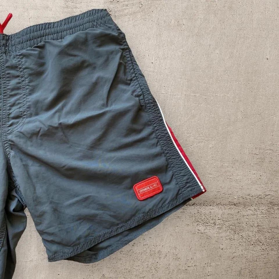 O'Neill nylon swimsuit shorts עשויים ניילו