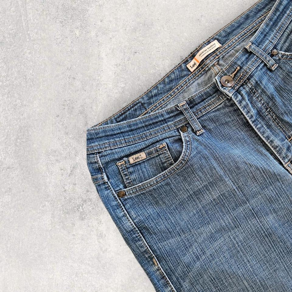 Vintage Lee navy short jeans, custom cuts, small stain, 88cm waist