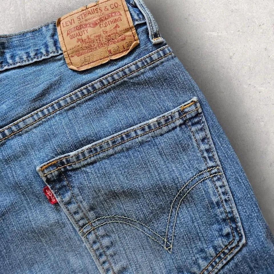 Levi’s 567 Short Blue Jeans – W32