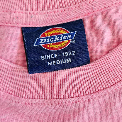 Dickies Pink Logo Tee - Medium חולצת טי של דיקיס עם לוגו ורוד, מידה M