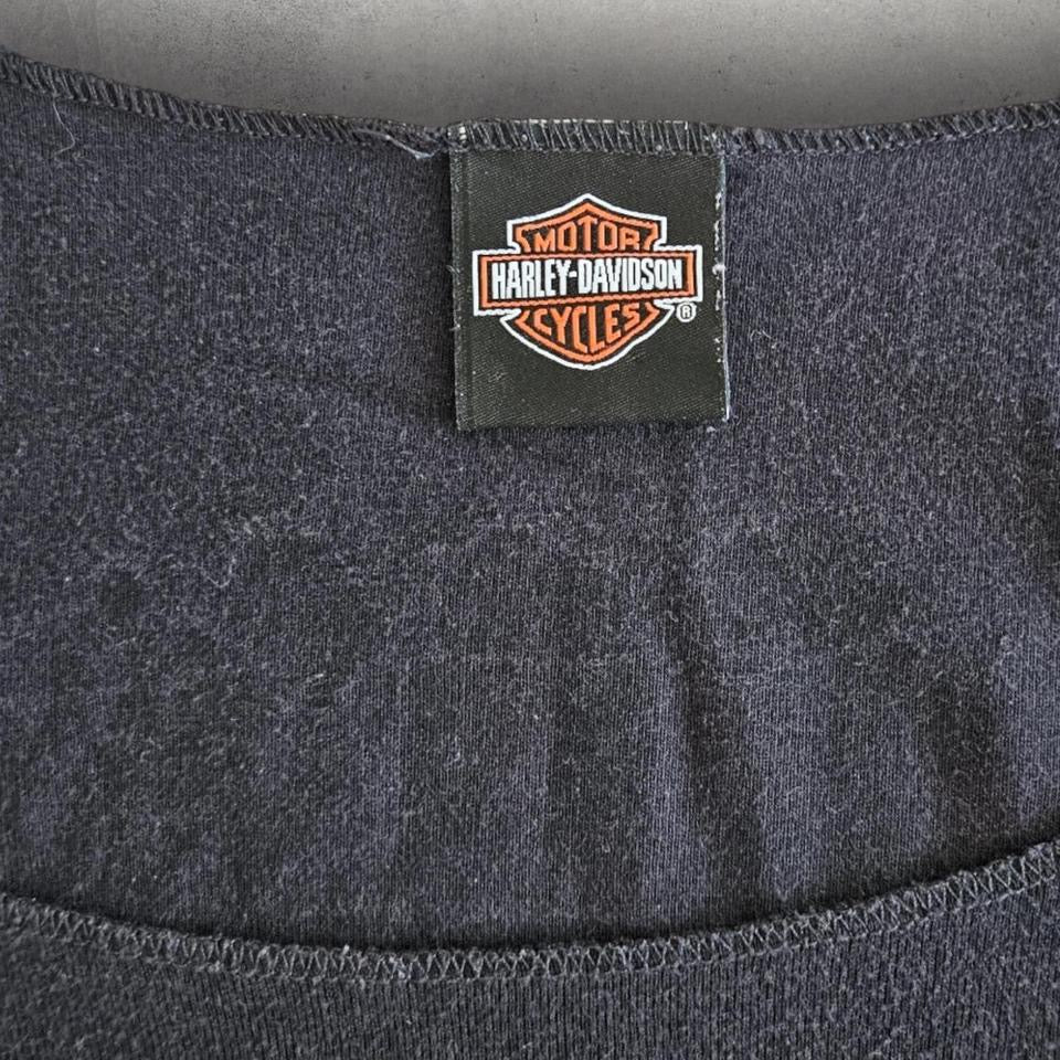 Y2K woman's Harley Davidson Black Tee - Medium חולצת טי בסגנון Y2K של הארלי דיווידסון לנשים במידה M