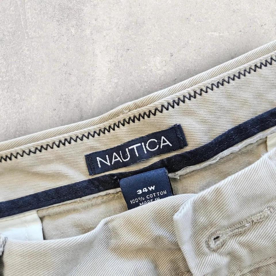 Nautica Khaki Shorts, מכנסי חאקי של נאוטיקה במצב מצוין עם סימנים קלים