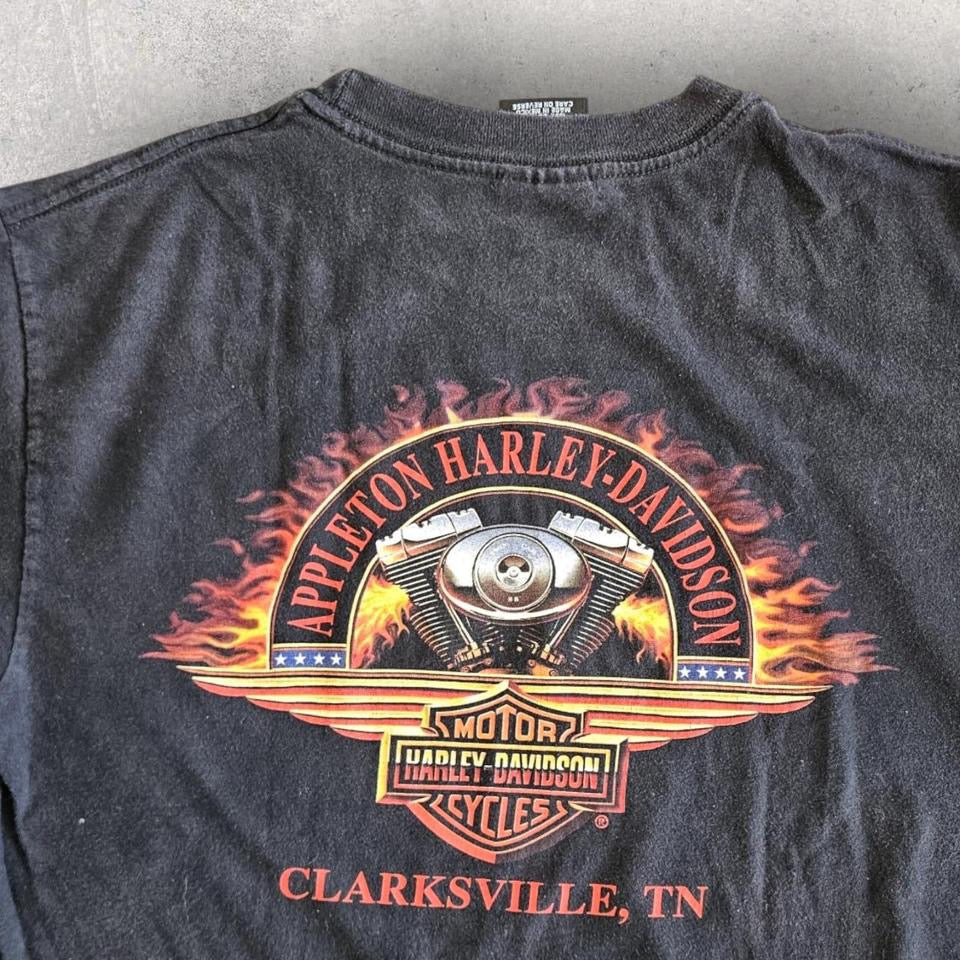 Harley Davidson 2004 Tee - Small חולצת טי הארלי דיווידסון משנת 2004, מידה S, מצב 9/10, דהייה קלה, ללא פגמים
