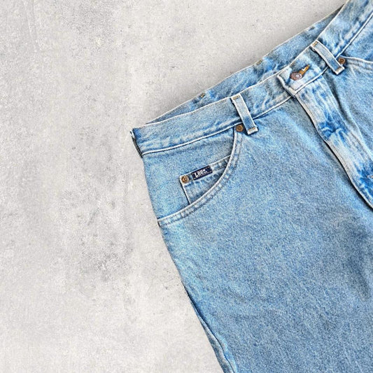 Lee Blue Jeans – W34 בגזרה קלאסית בצבע כחול עם סימן