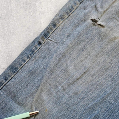 Carhartt Blue Jeans 36x32 vintage denim with loose straight fit and light front fades