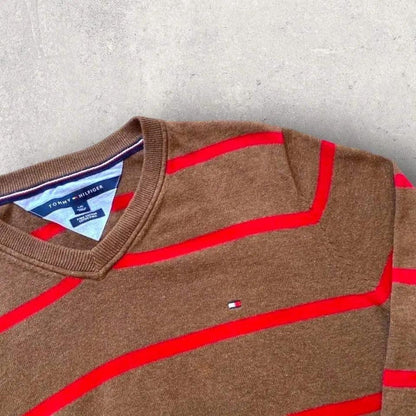 Tommy Hilfiger sweater - M, סוודר ירוק עם פסים אדומים ולוגו רקום