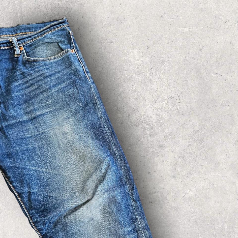 Levi’s 502 Navy Jeans - 38x32