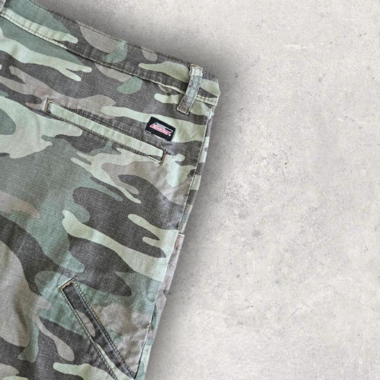 Dickies Camo Shorts בהדפס קאמופלאז