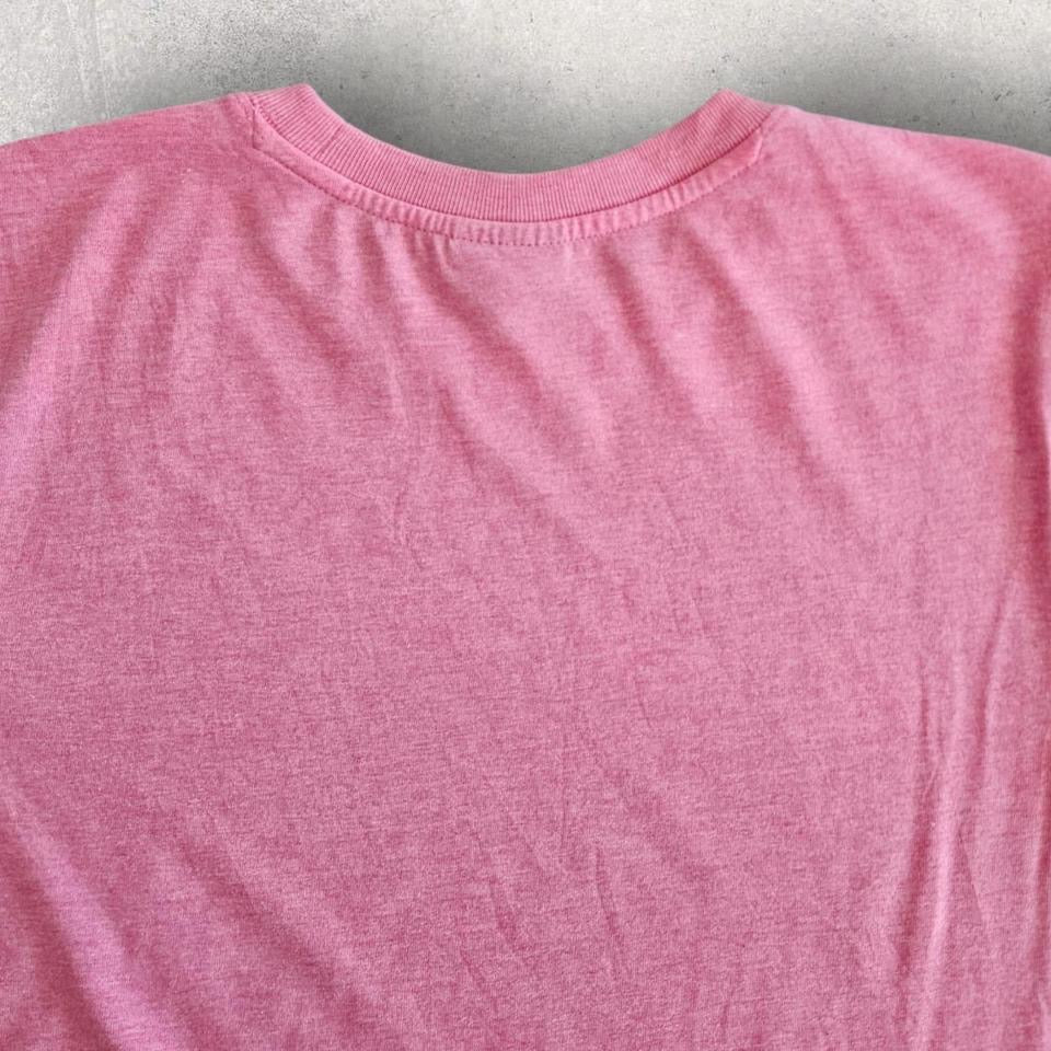 Dickies Pink Logo Tee - Medium חולצת טי של דיקיס עם לוגו ורוד, מידה M