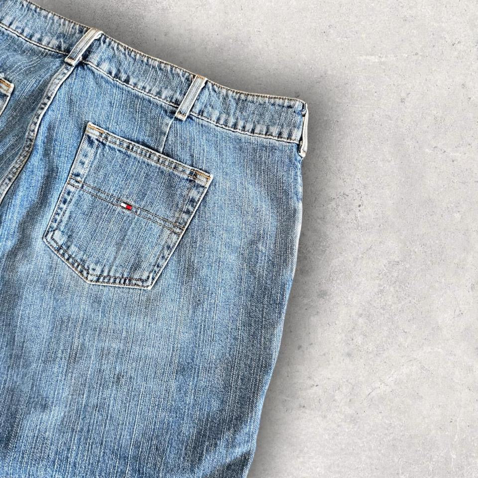 Woman’s Tommy Hilfiger Wide Jeans במצב מצוין וללא פגמים