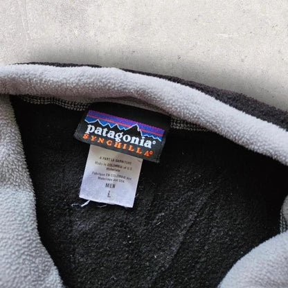 Patagonia light fleece vest large, men’s L, hole on bottom, light wear marks, 8.5/10 condition