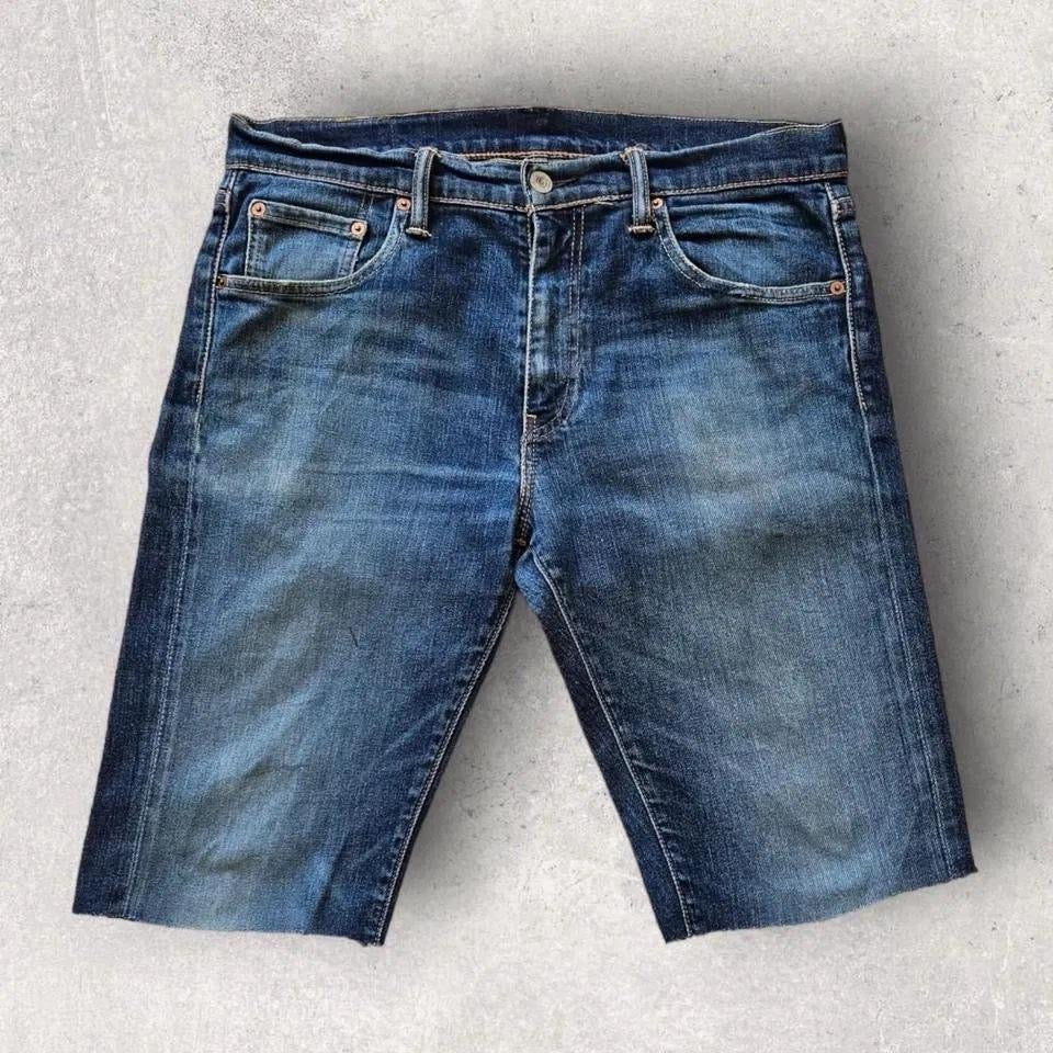 Levi’s 517 navy short jeans W32