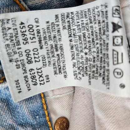 Levi’s 751 woman’s short jeans